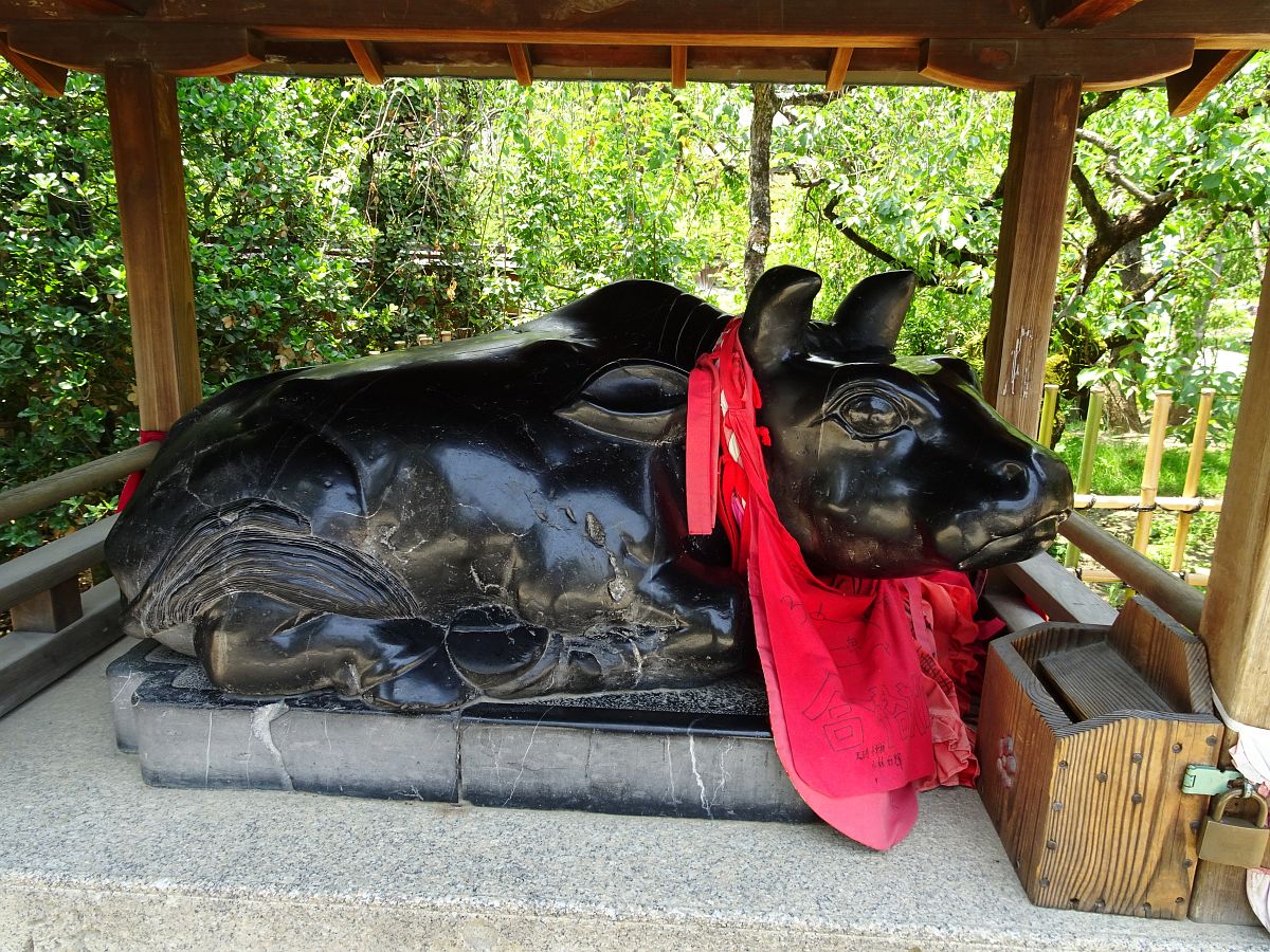Le boeuf agenouillé qui a sauvé Sugawara-no-Michizane de l’assassinat